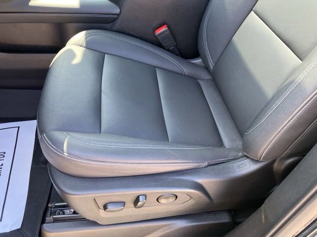 Used 2023 Chevrolet Suburban Z71 AWD/4WD image 12