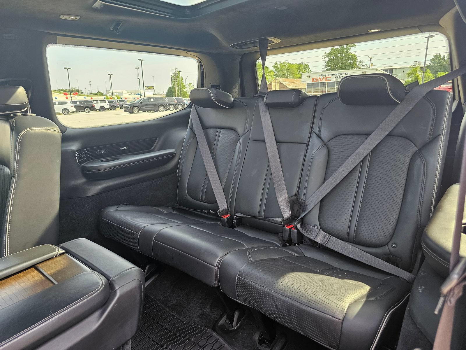 Used 2023 Jeep Grand Wagoneer Series II AWD/4WD image 40