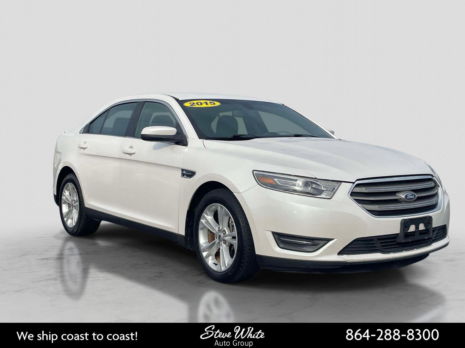 Used 2015 Ford Taurus SEL FWD image 1