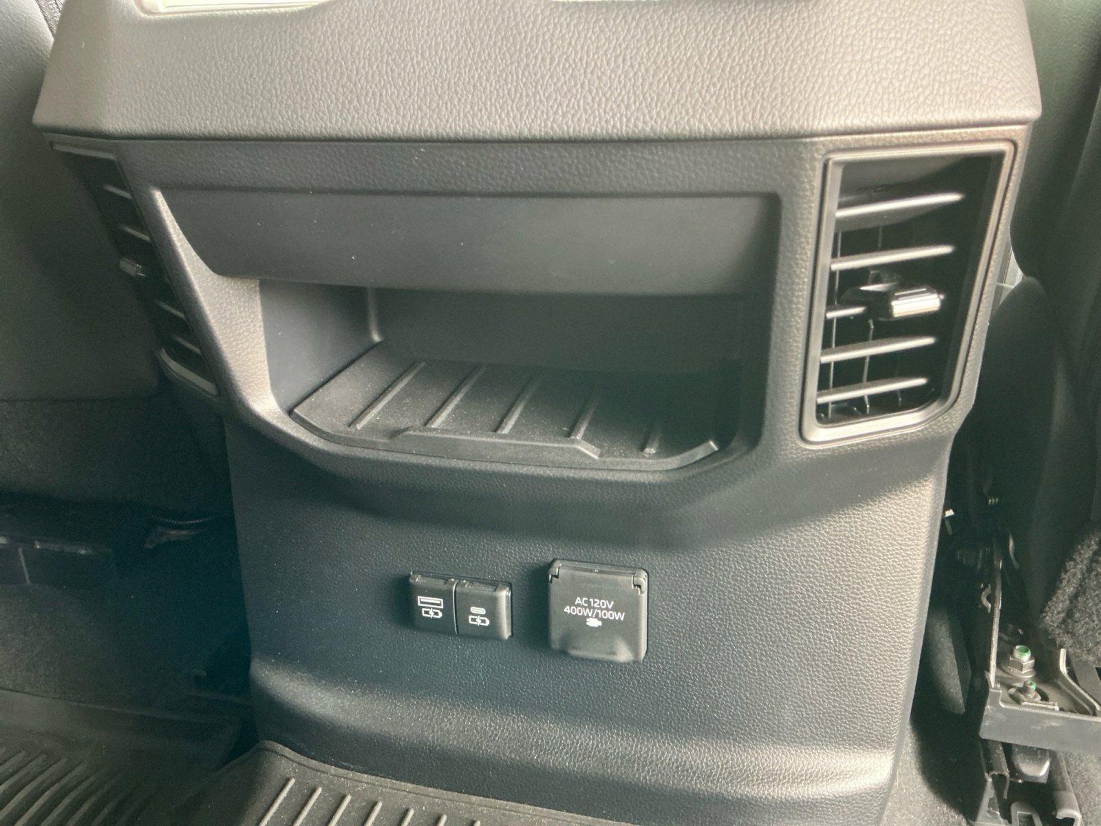 Certified 2025 Toyota Tundra Limited AWD/4WD image 32