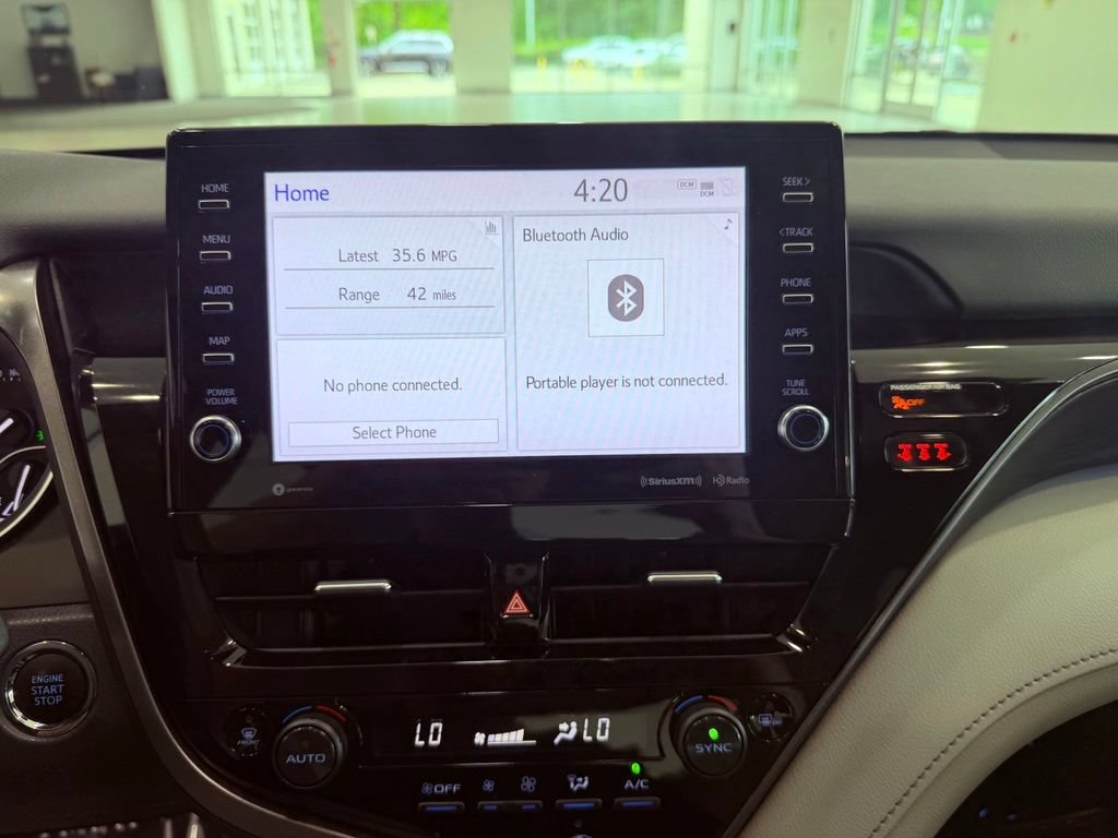 Used 2022 Toyota Camry XLE FWD image 21