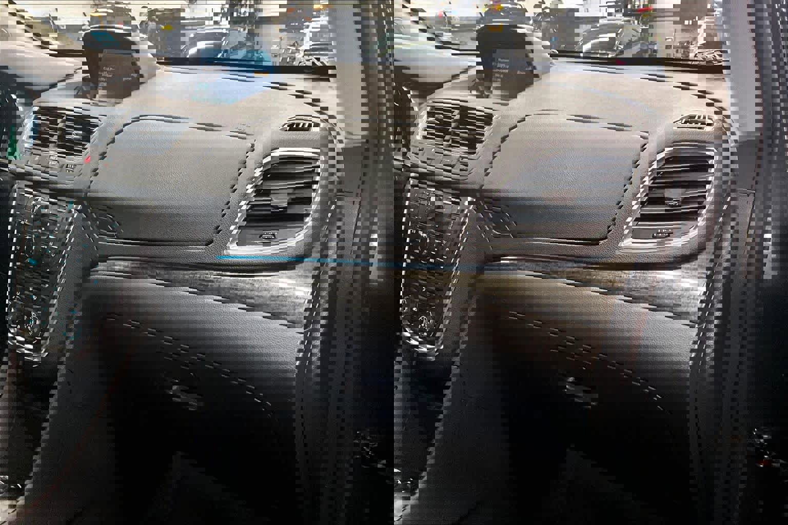 Used 2016 Buick Encore FWD image 18