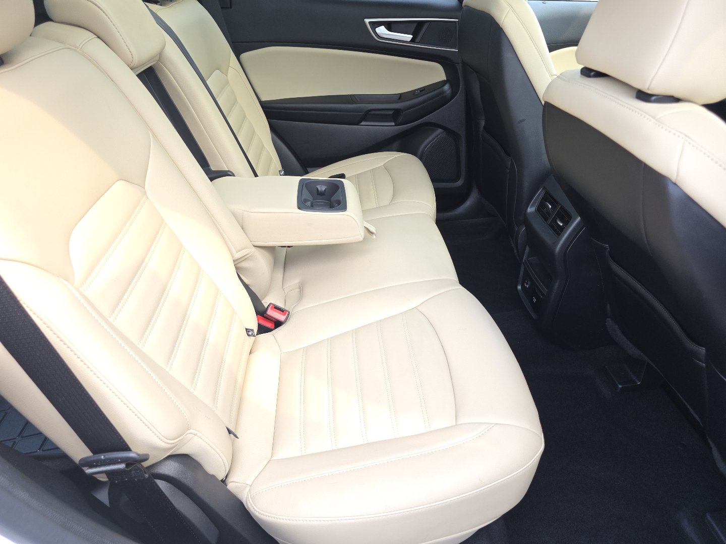 Used 2022 Ford Edge SEL w/ Convenience Package AWD/4WD image 19