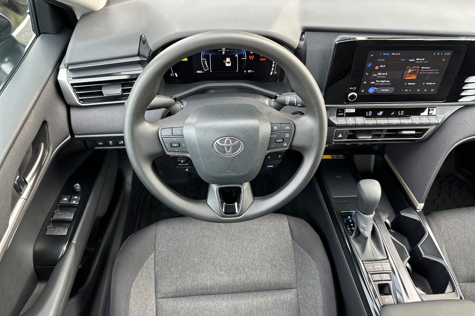 Used 2026 Toyota Camry LE w/ Convenience Package image 17