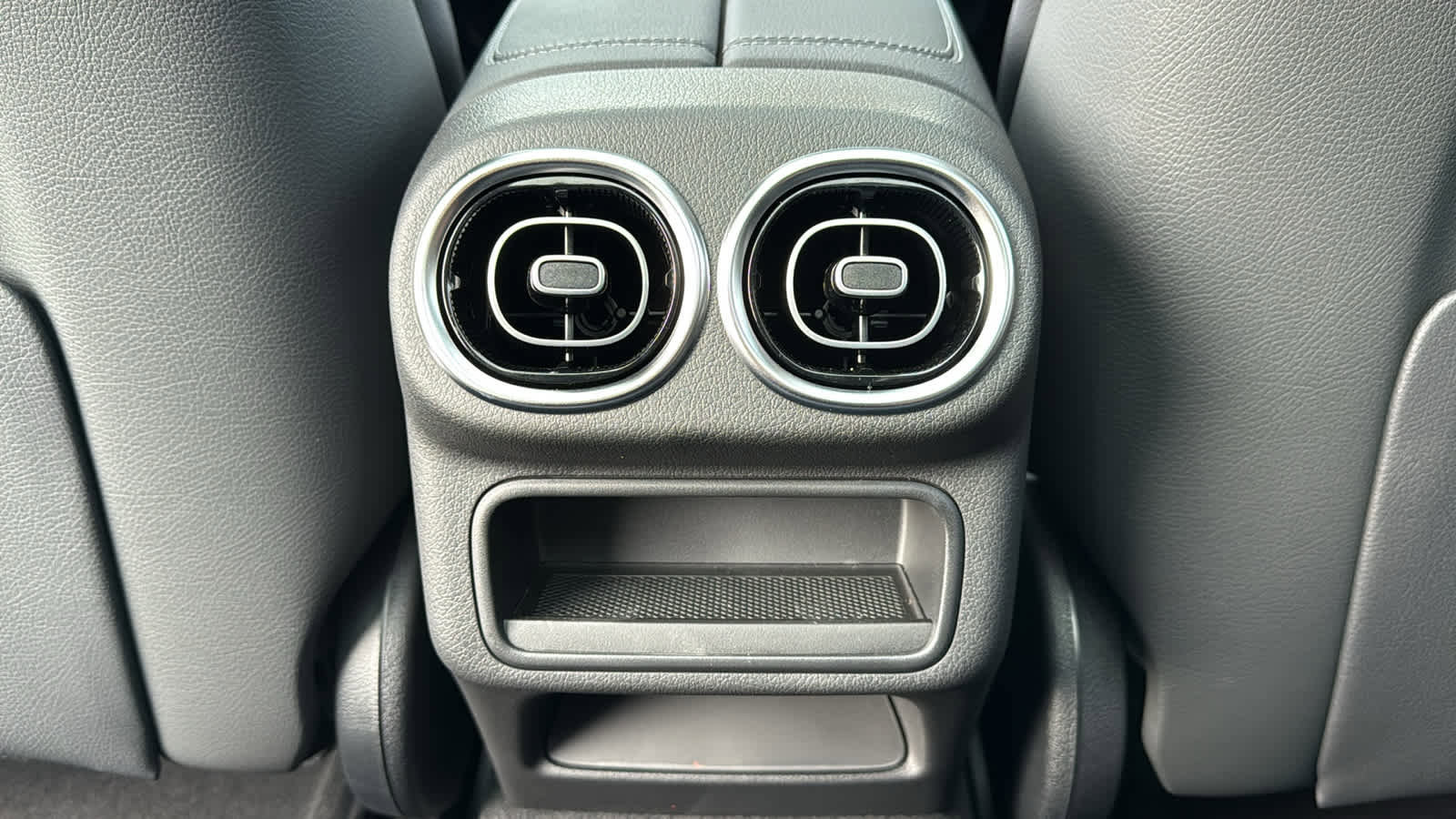 New 2025 Mercedes-Benz GLC 350e 4MATIC image 27