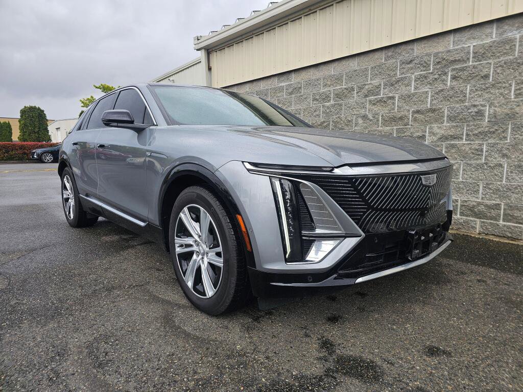 Used 2024 Cadillac Lyriq Tech w/ Driver Assist Package AWD/4WD image 13