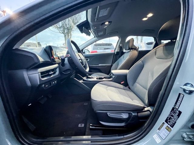 New 2025 Kia K4 LXS image 12