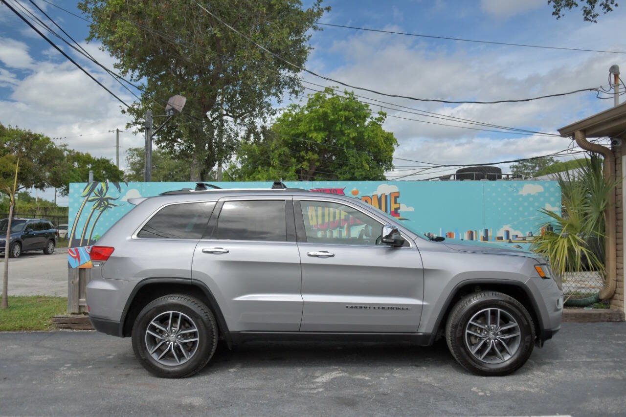 Used 2018 Jeep Grand Cherokee Limited AWD/4WD image 36
