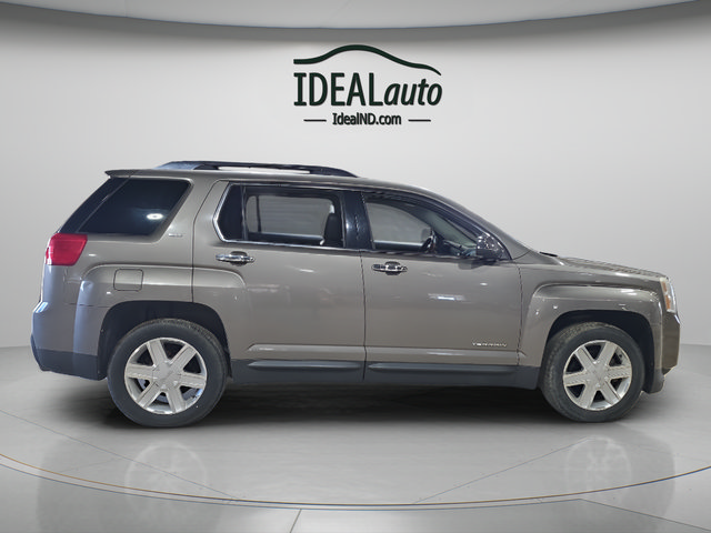 Used 2011 GMC Terrain SLT FWD image 3