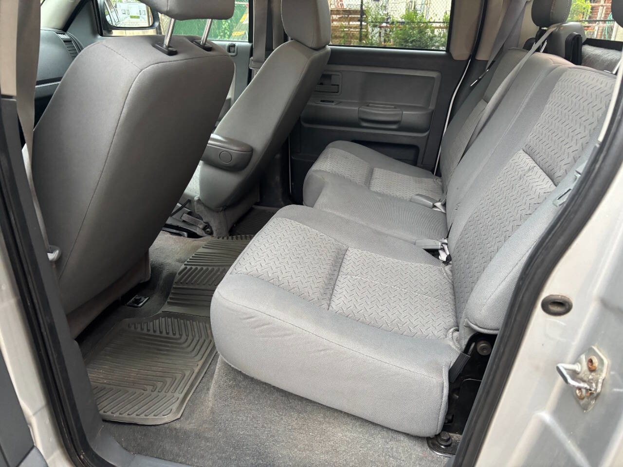 Used 2007 Dodge Dakota ST w/ PWR Convenience Group AWD/4WD image 18