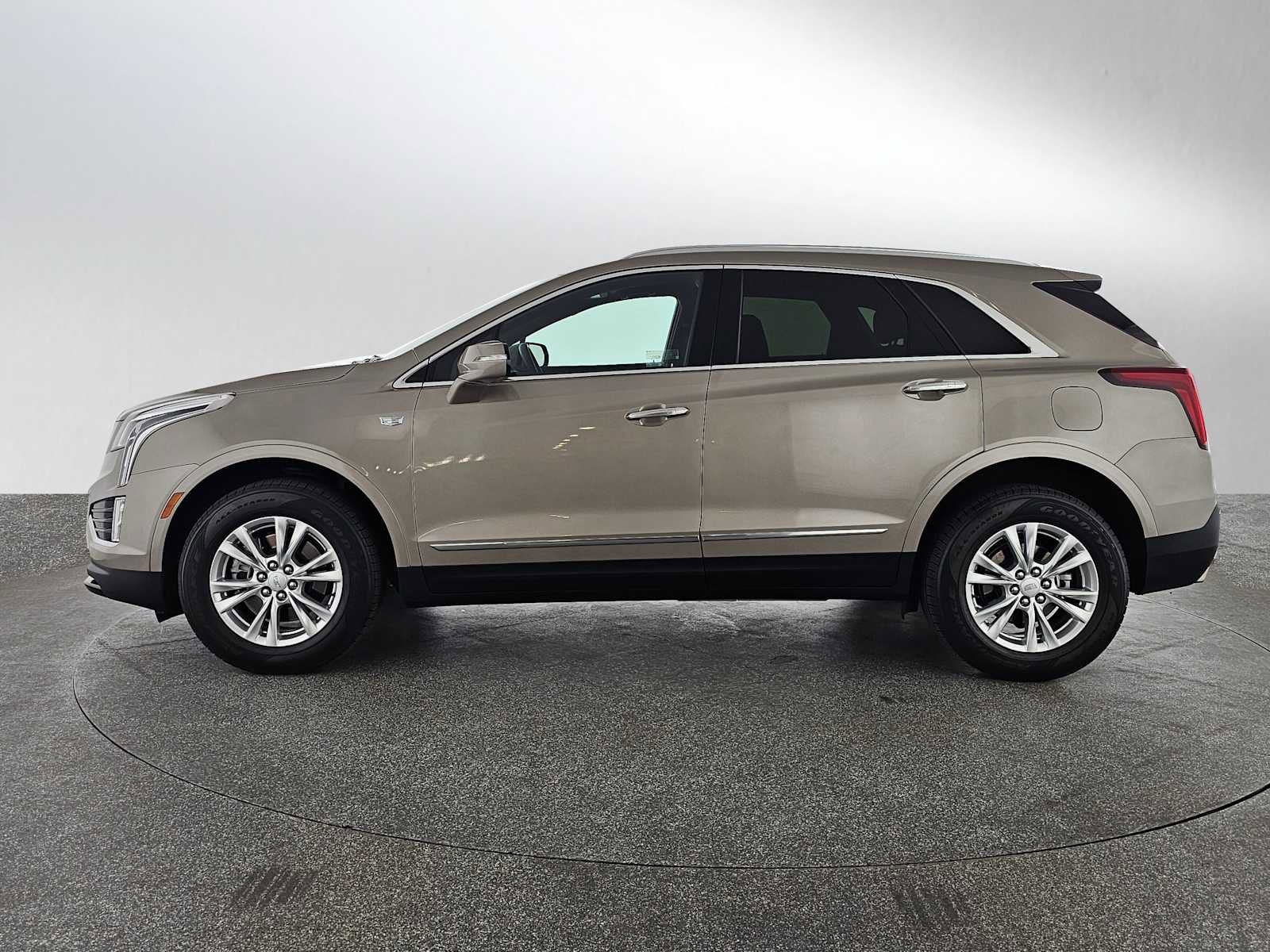 Used 2023 Cadillac XT5 Luxury image 6