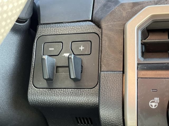 Used 2024 Toyota Tacoma Limited AWD/4WD image 36
