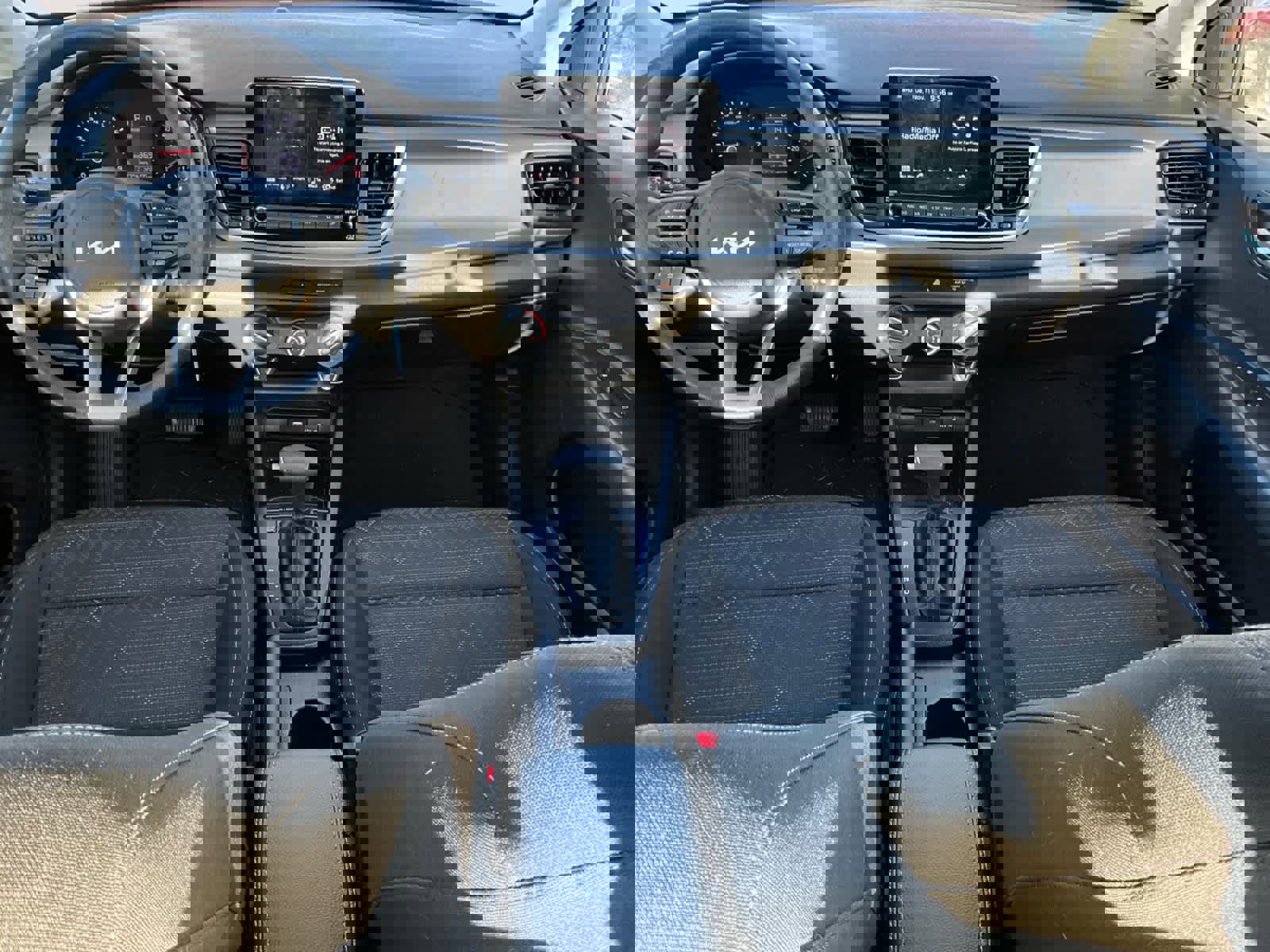 Used 2023 Kia Rio S image 12