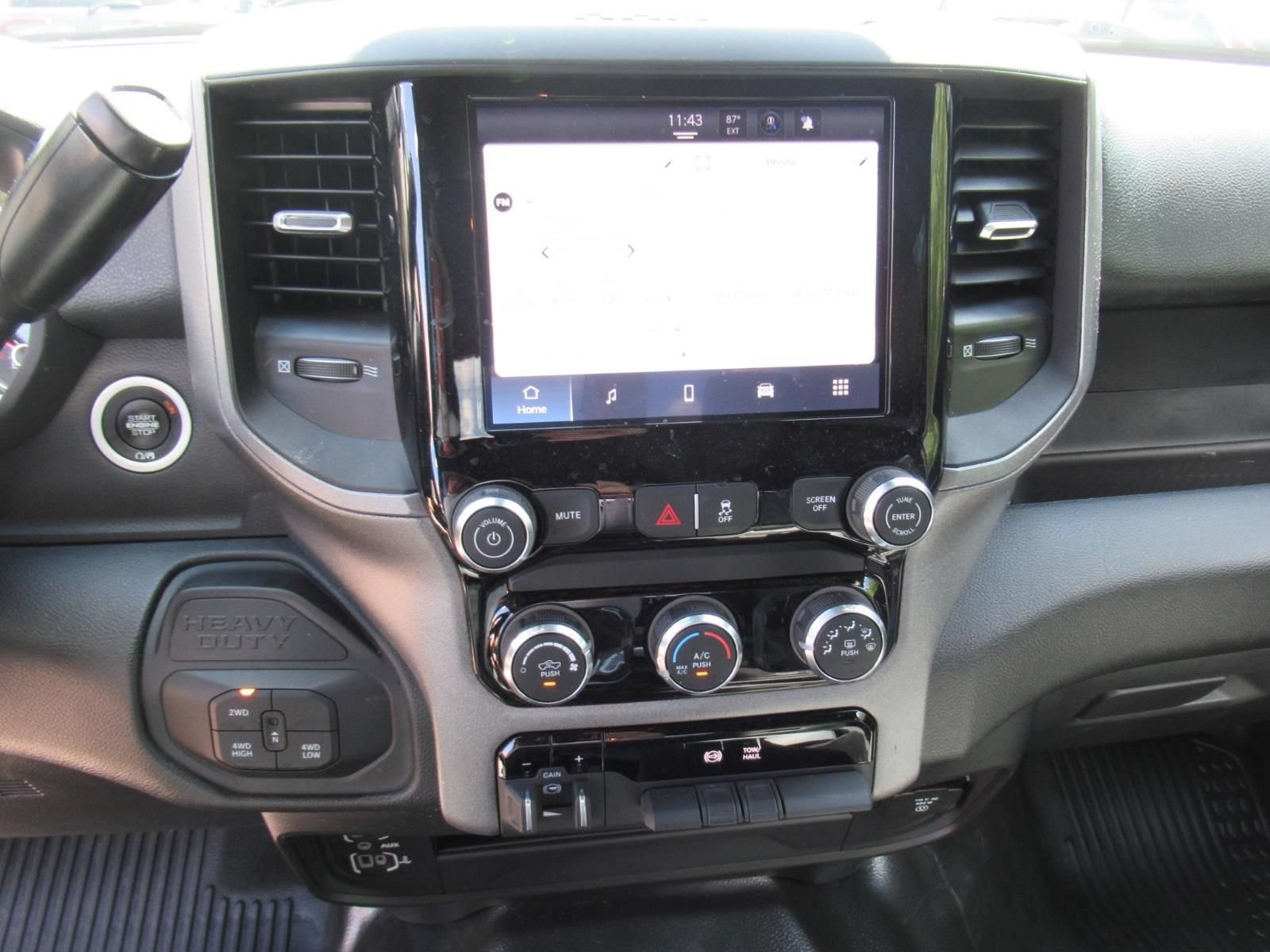 Certified 2026 RAM 3500 Tradesman w/ Chrome Appearance Group AWD/4WD image 28