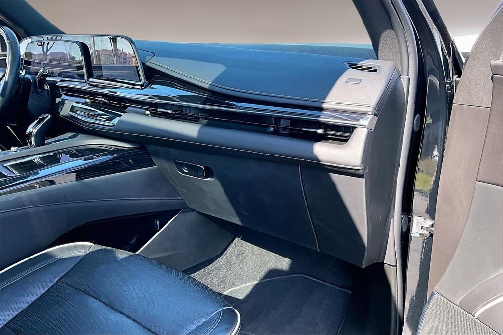 Certified 2024 Cadillac Escalade Sport w/ Touring Package AWD/4WD image 16