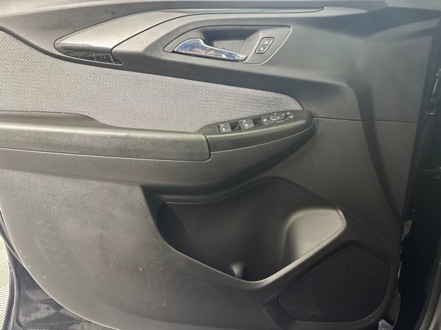 Used 2023 Chevrolet TrailBlazer LT w/ Convenience Package FWD image 17