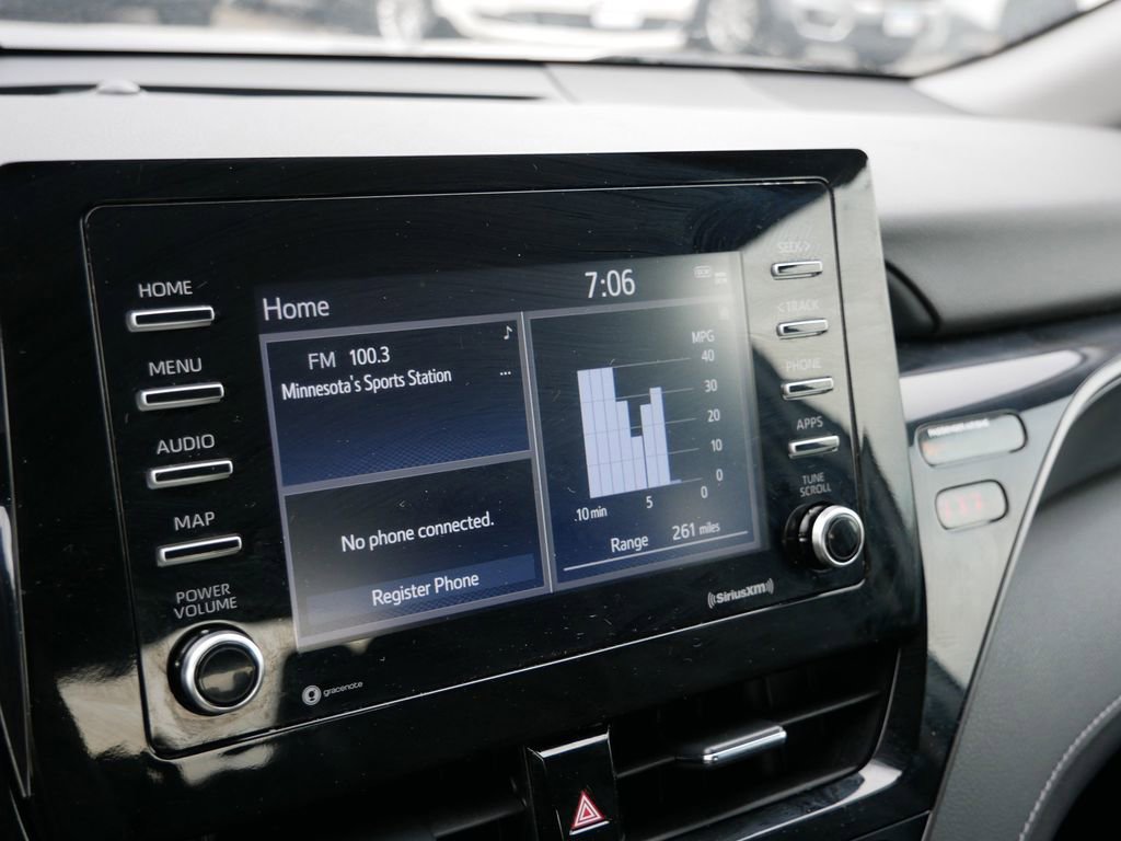 Used 2023 Toyota Camry SE image 18