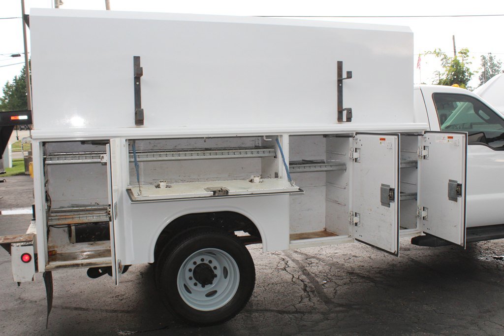 Used 2014 Ford F550 4x4 Regular Cab Super Duty image 30
