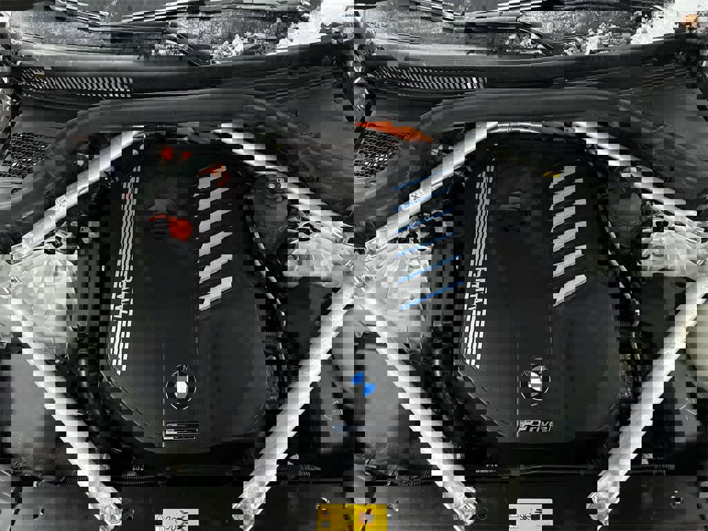 Used 2022 BMW X5 xDrive45e w/ Climate Comfort Package image 12