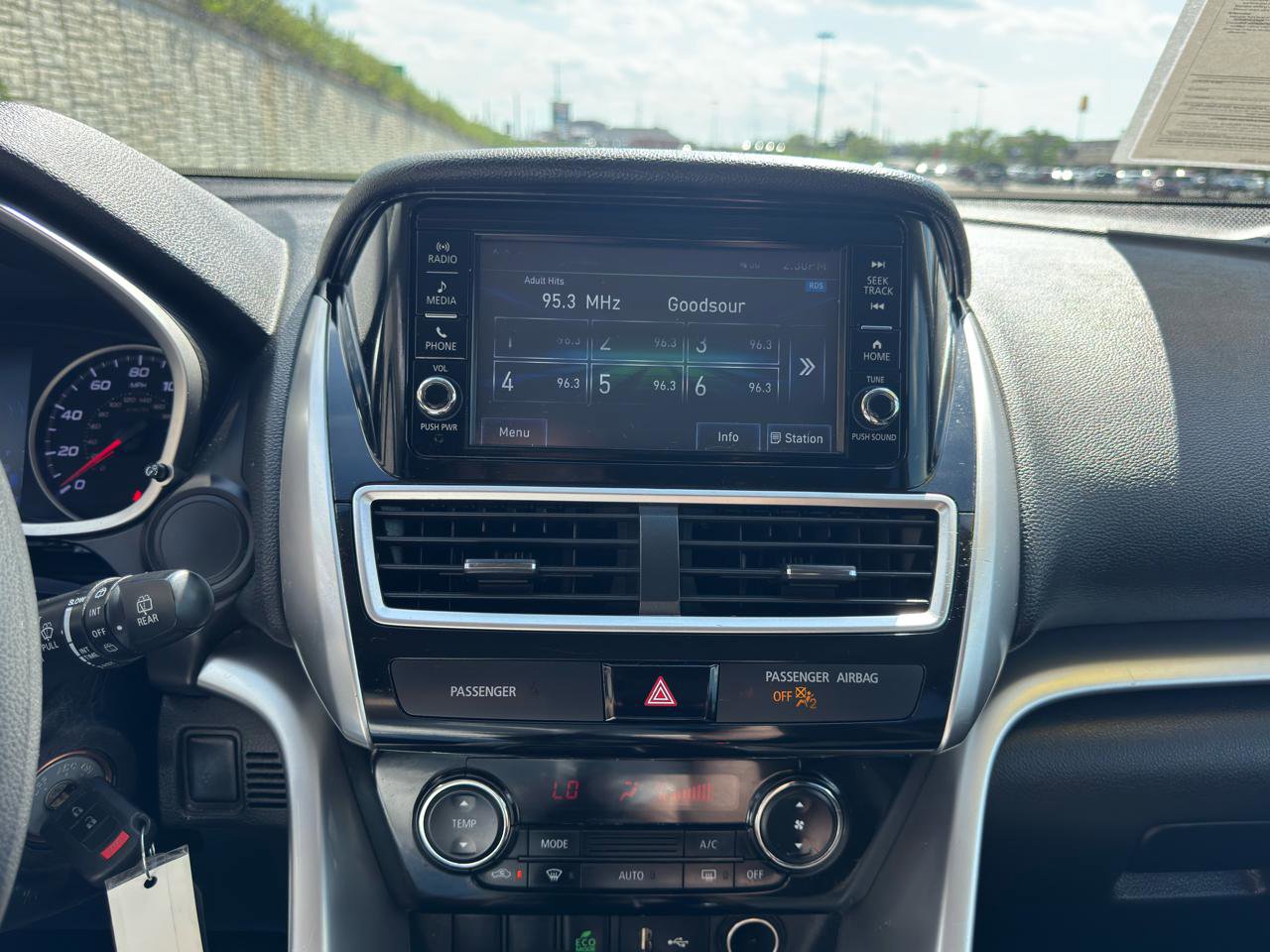 Used 2020 Mitsubishi Eclipse Cross ES image 22