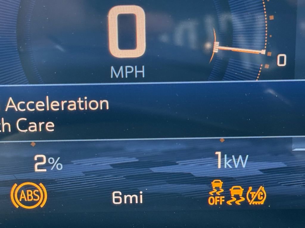 New 2026 Chevrolet Equinox EV LT image 18