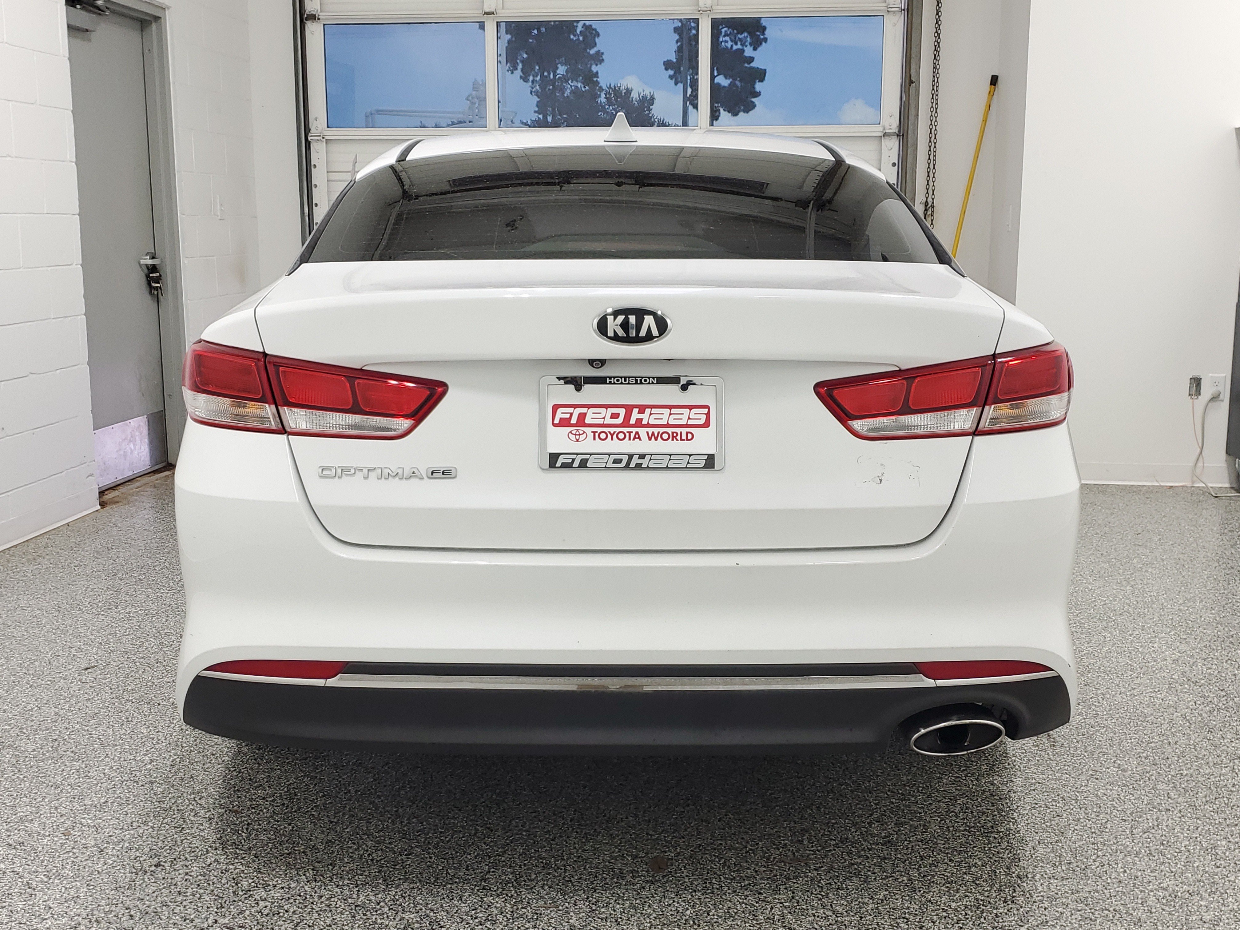Used 2017 Kia Optima LX FWD image 6