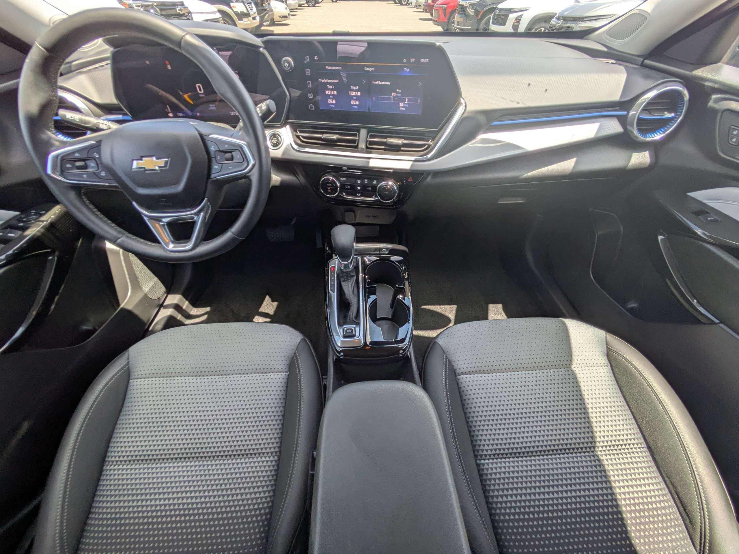 Used 2024 Chevrolet Trax LT w/ Driver Confidence Package FWD image 14