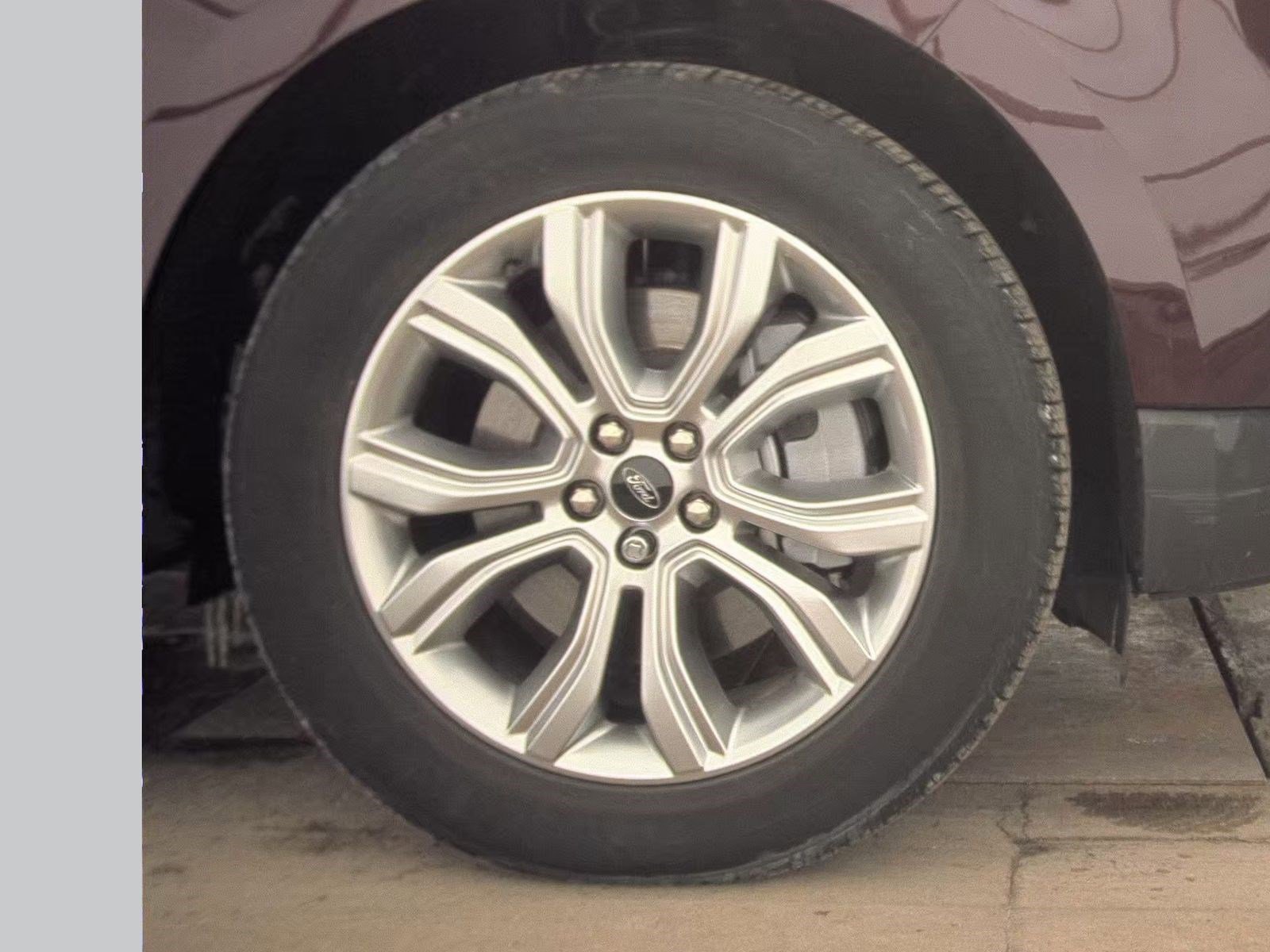 Used 2024 Ford Edge Titanium w/ Equipment Group 301A image 10