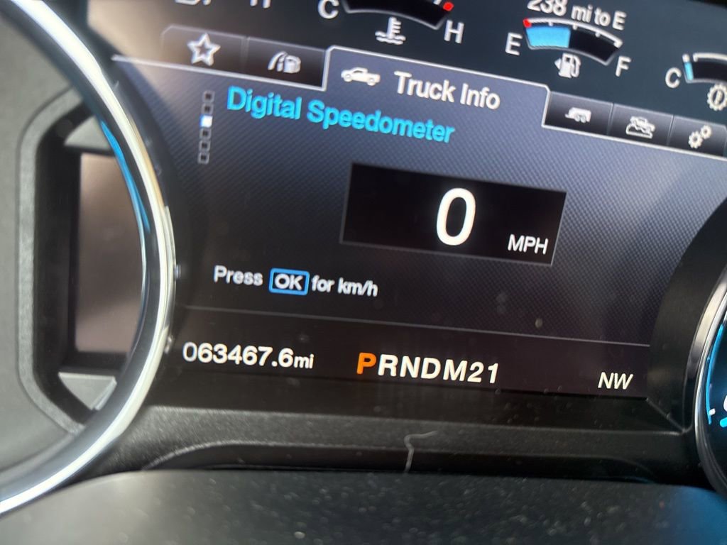 Used 2019 Ford F350 Lariat w/ Lariat Ultimate Package AWD/4WD image 9