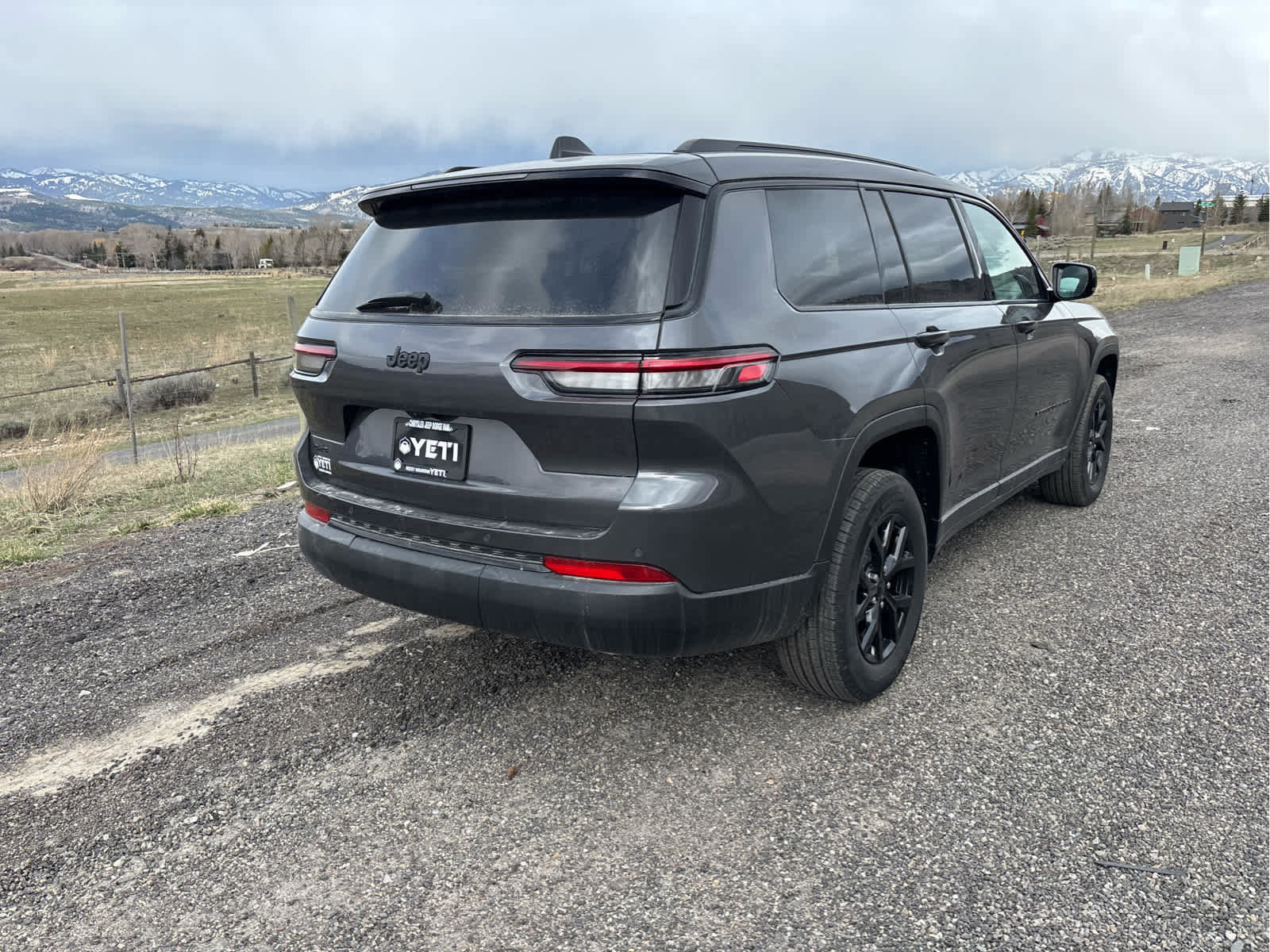 New 2025 Jeep Grand Cherokee L Altitude image 17