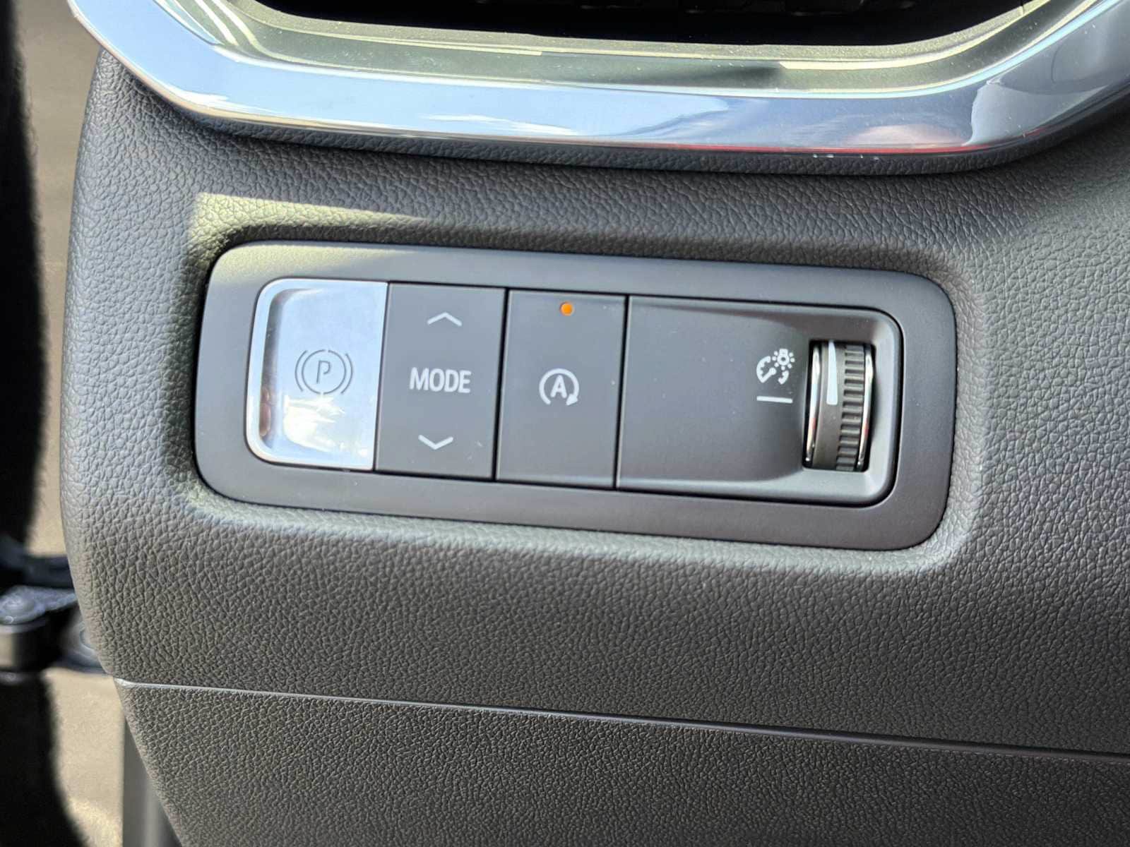 New 2026 GMC Acadia Denali Ultimate FWD image 15