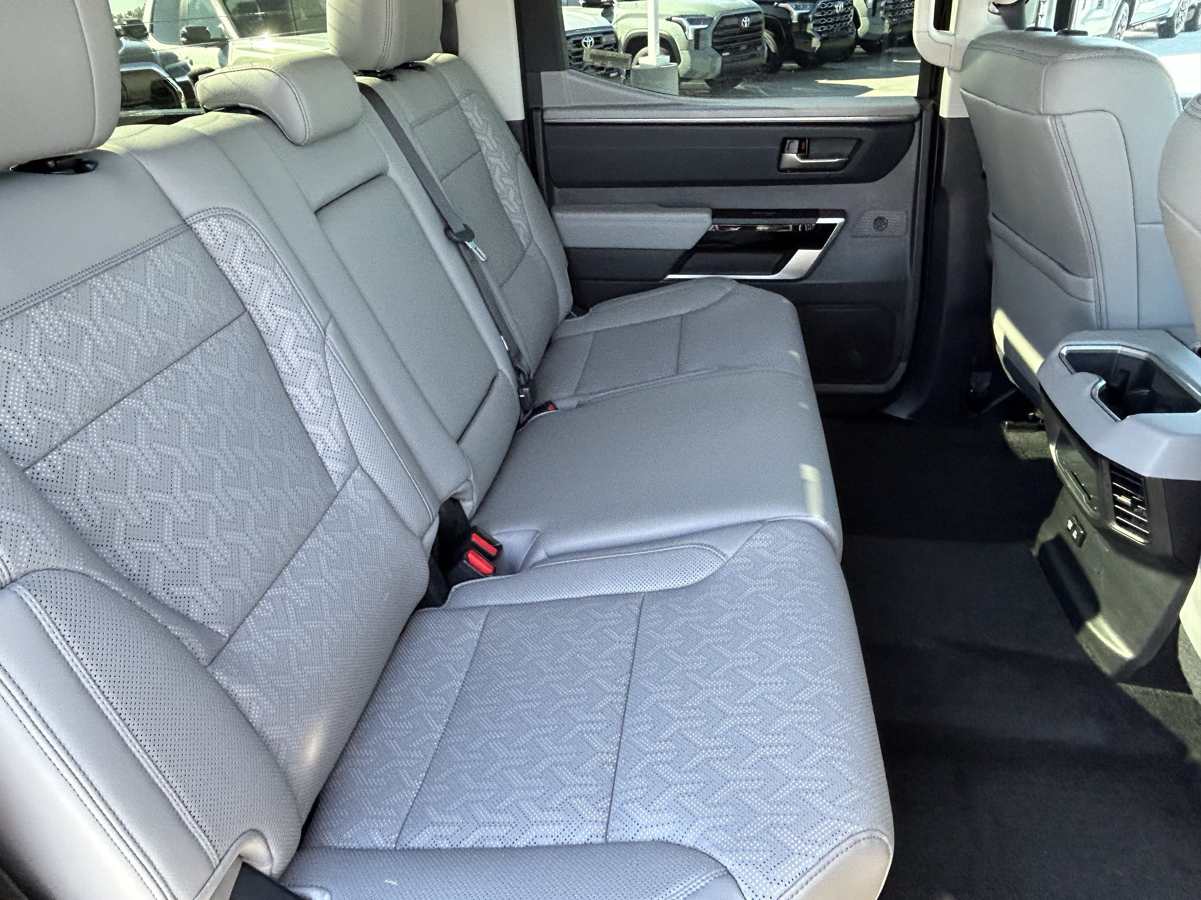 Used 2024 Toyota Tundra Limited AWD/4WD image 12