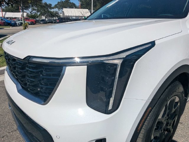 New 2026 Kia Sorento S FWD image 10