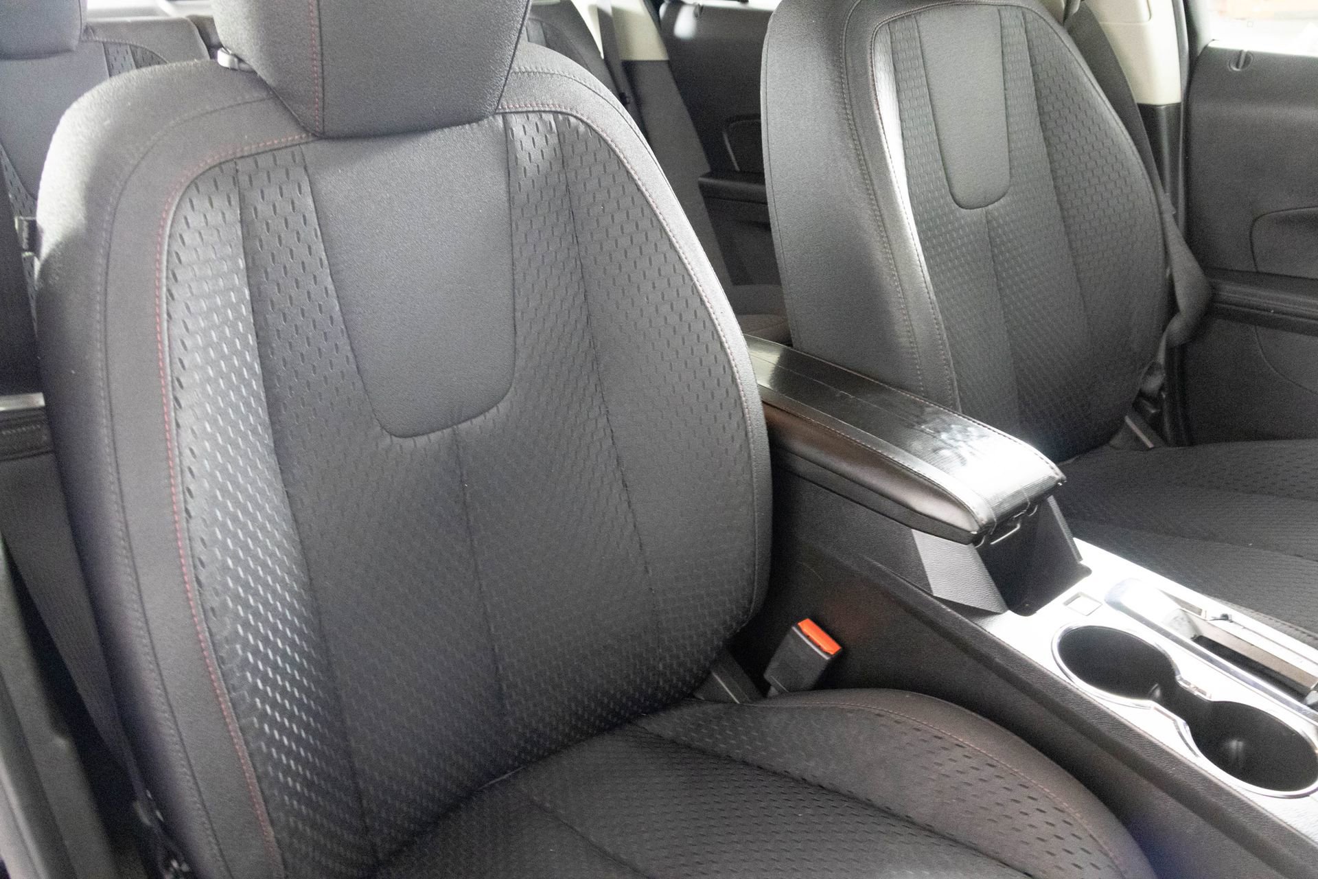 Used 2015 Chevrolet Equinox LS image 38