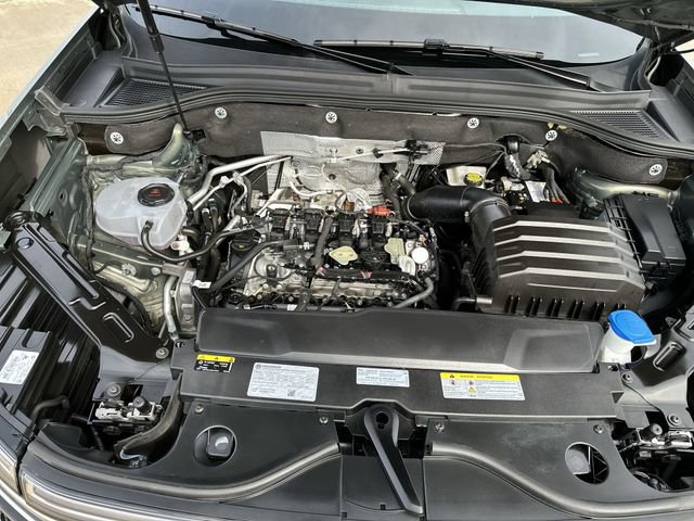 Certified 2023 GMC Acadia SLT w/ Preferred Package image 21