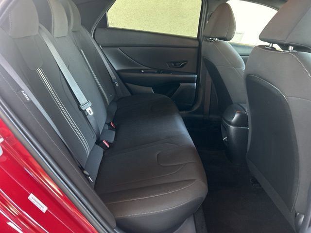 Certified 2025 Hyundai Elantra Sport image 28