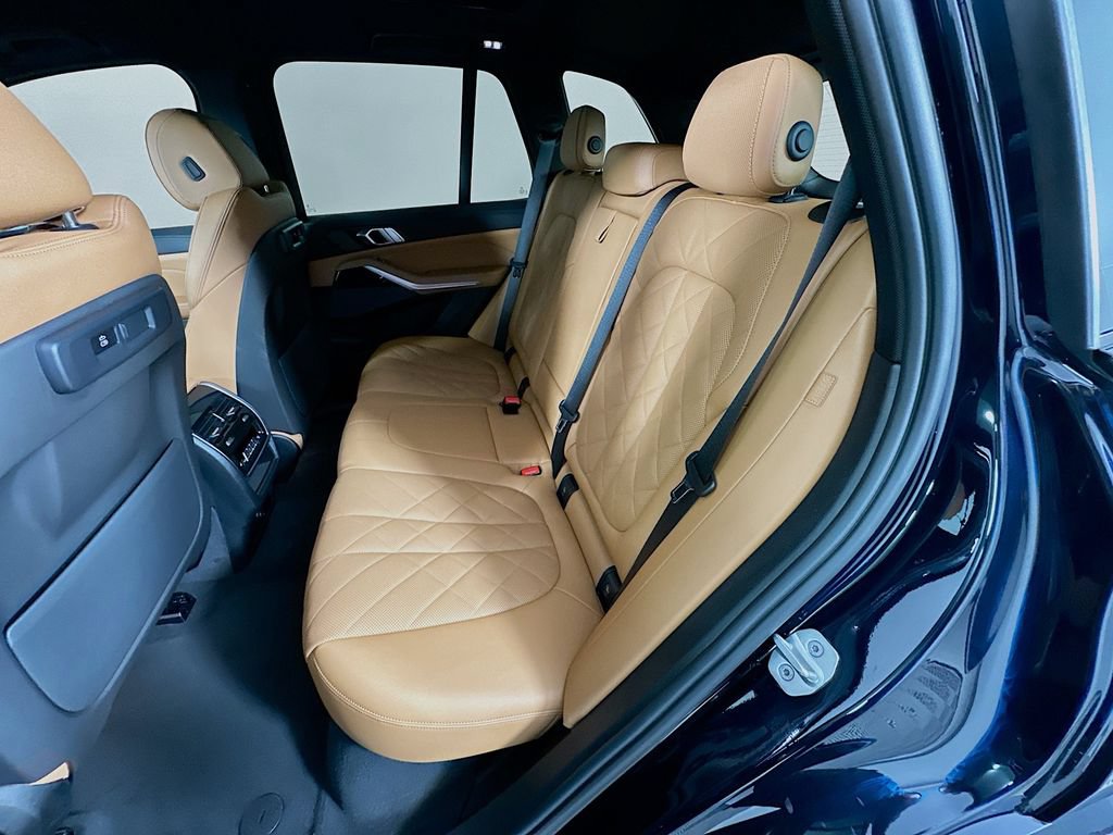 Used 2023 BMW X5 sDrive40i w/ M Sport Package RWD image 25