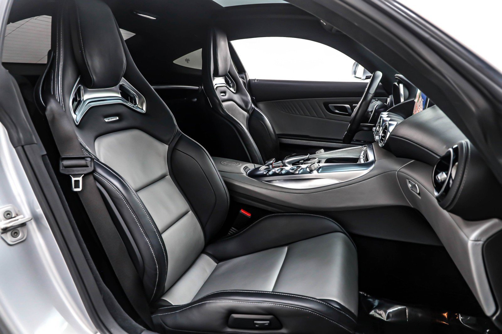 Used 2016 Mercedes-Benz AMG GT S image 6