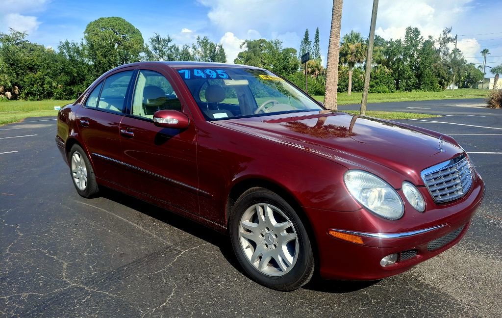 Used 2005 Mercedes-Benz E 320 Sedan image 2