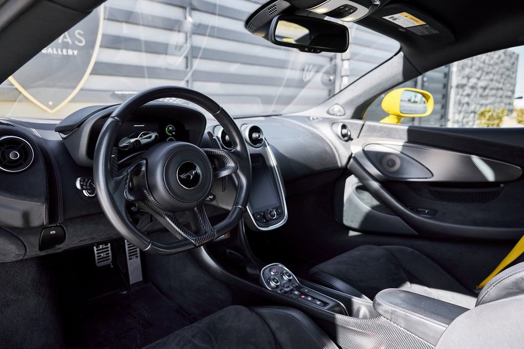 Used 2019 McLaren 600LT image 2