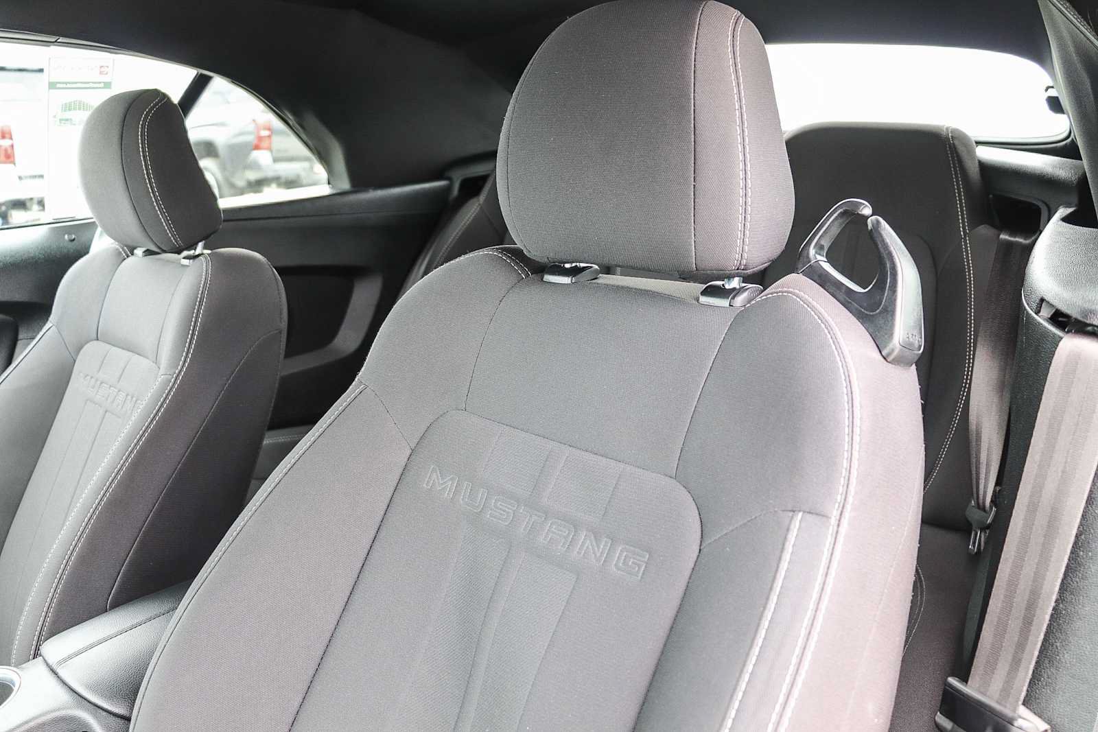 Used 2022 Ford Mustang Convertible RWD image 19