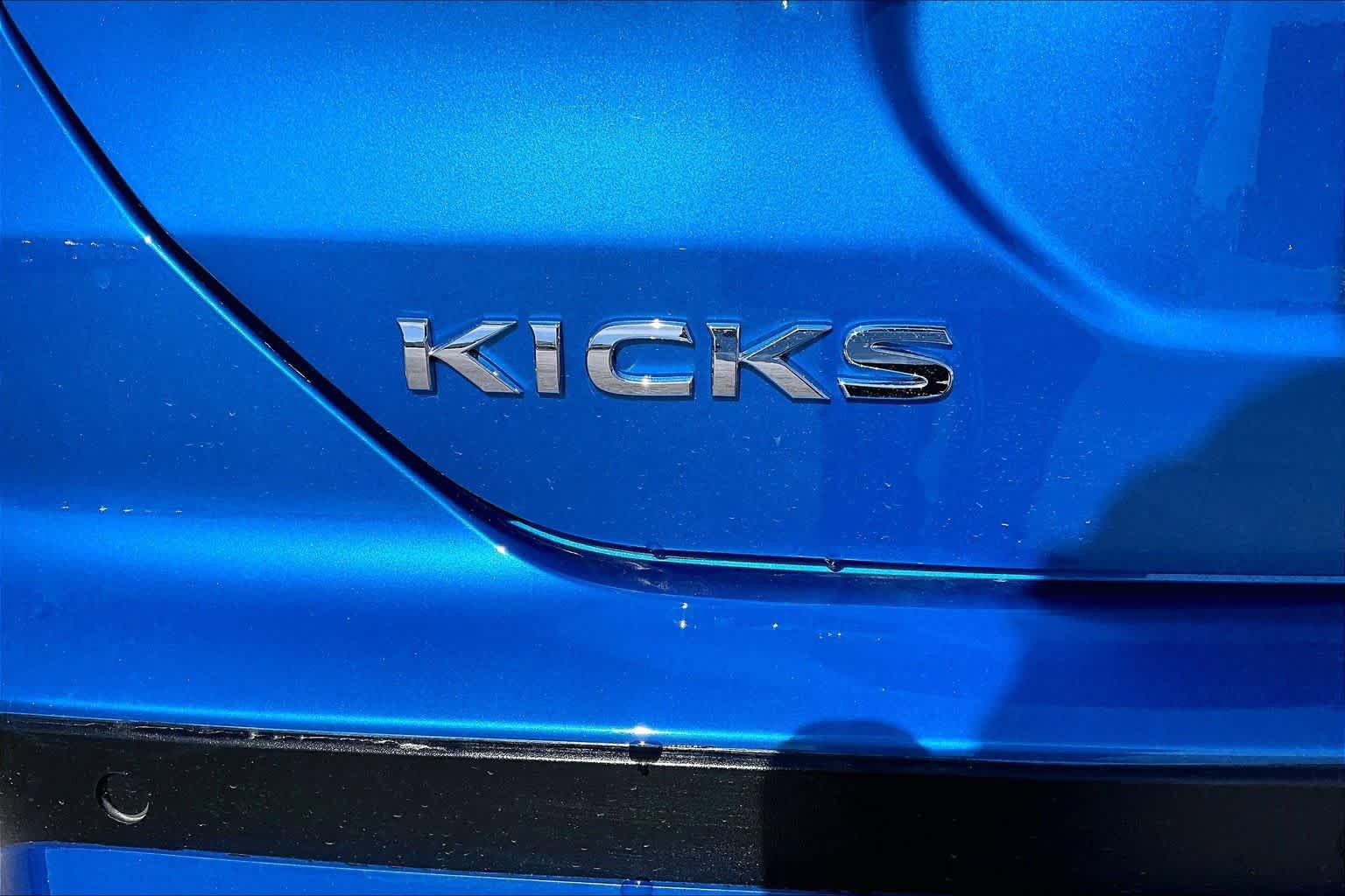 Used 2023 Nissan Kicks SR image 31