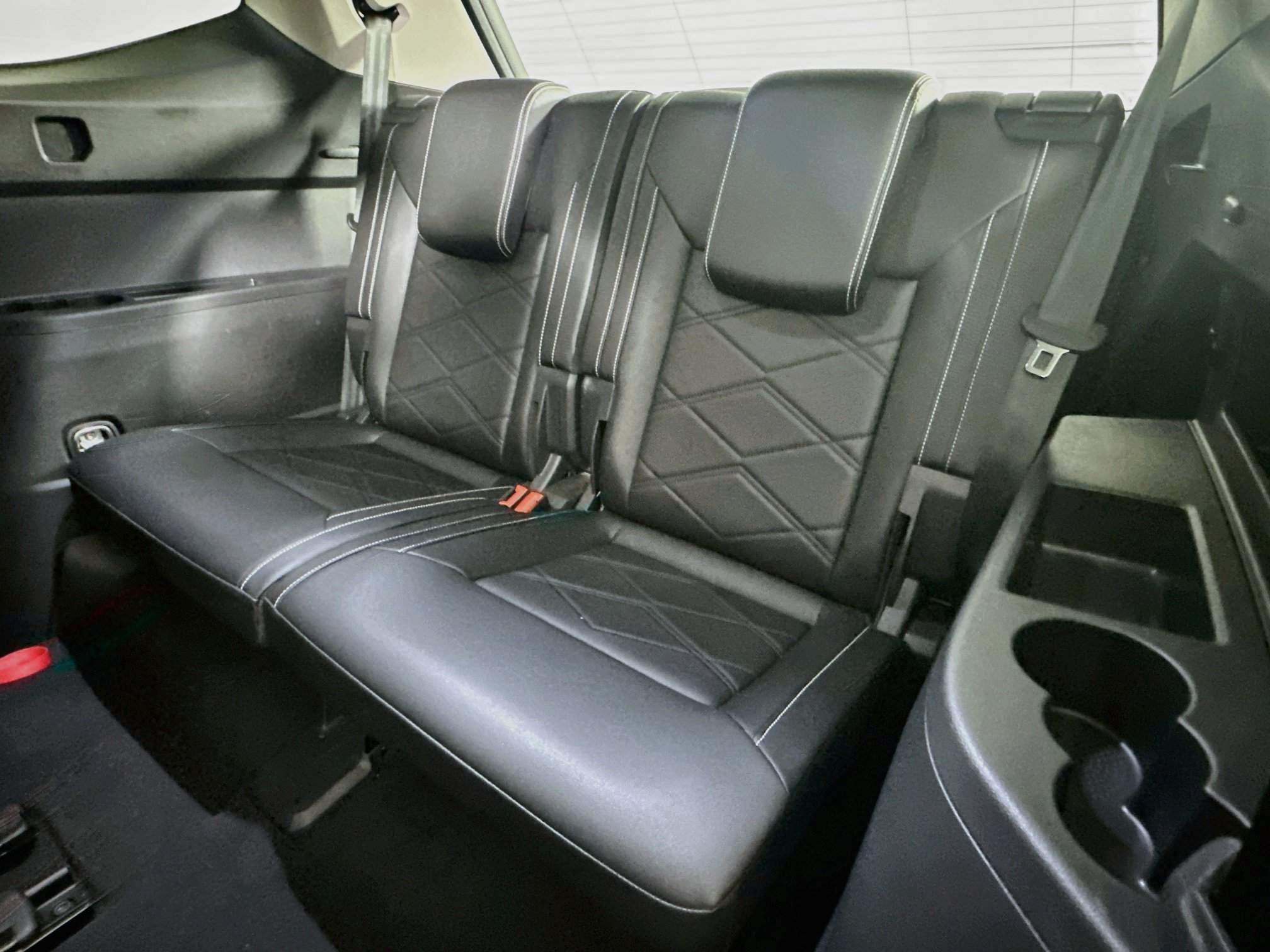 Used 2025 Volkswagen Atlas SE AWD/4WD image 28