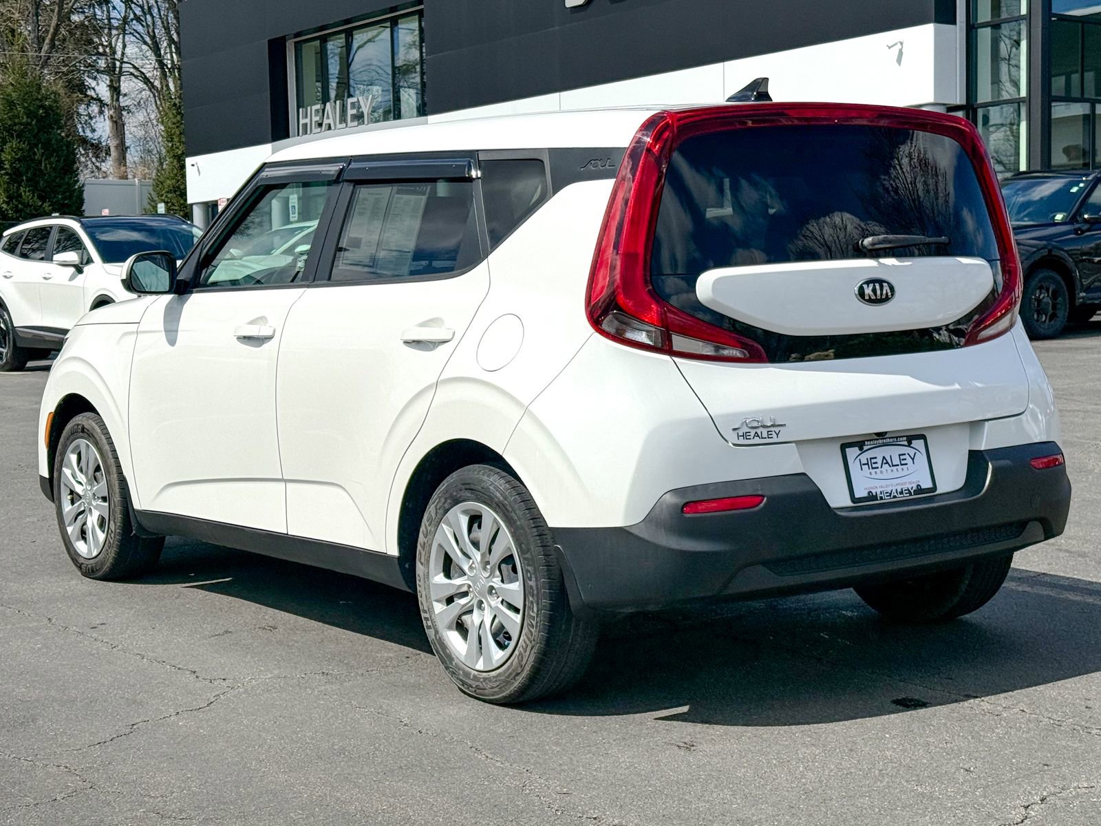 Used 2020 Kia Soul LX image 6