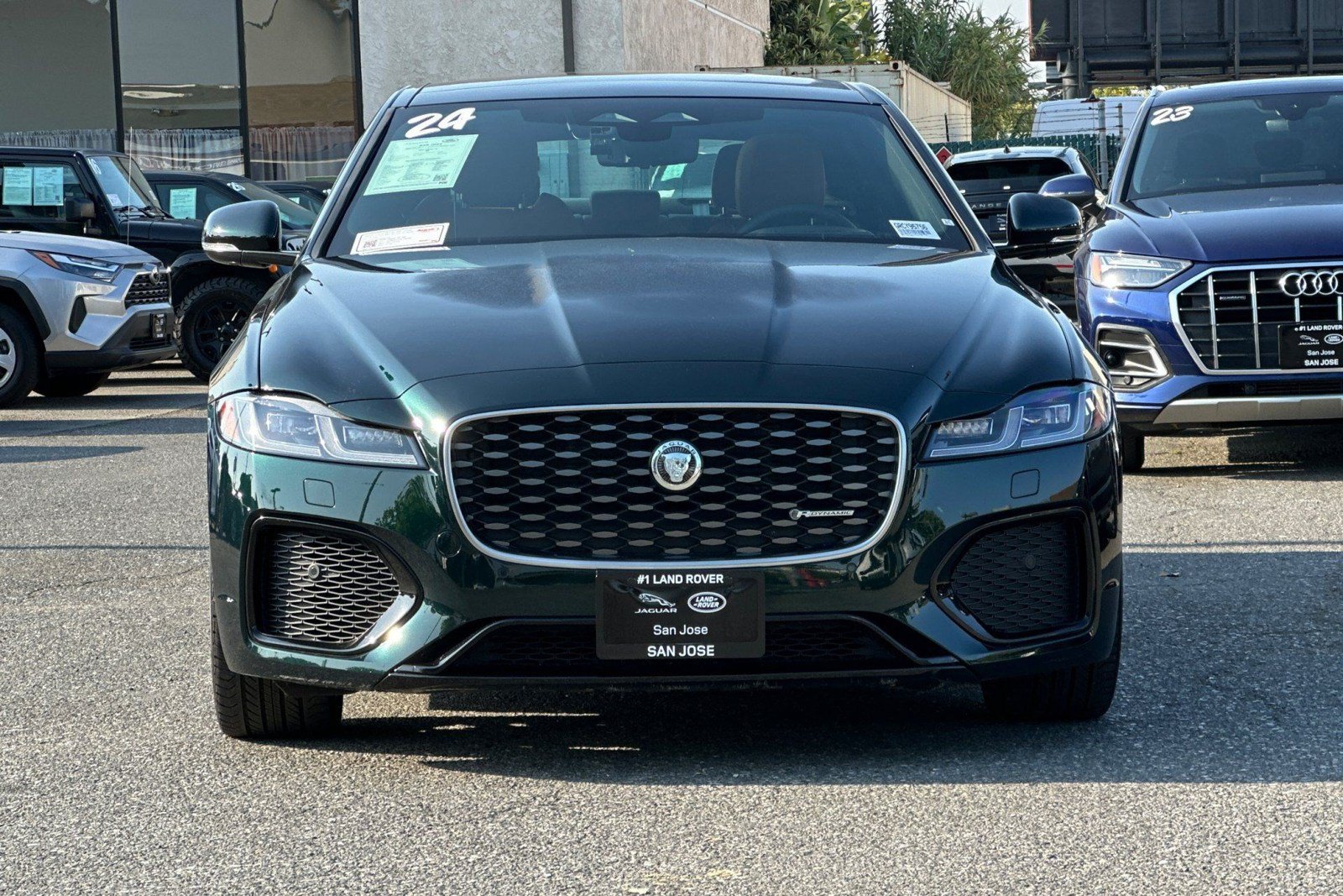 Used 2024 Jaguar XF R-Dynamic SE RWD image 5