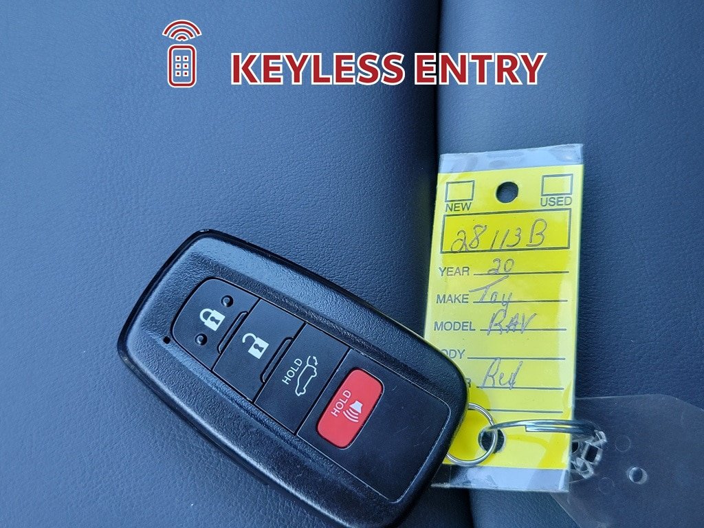 Certified 2020 Toyota RAV4 XLE Premium AWD/4WD image 34
