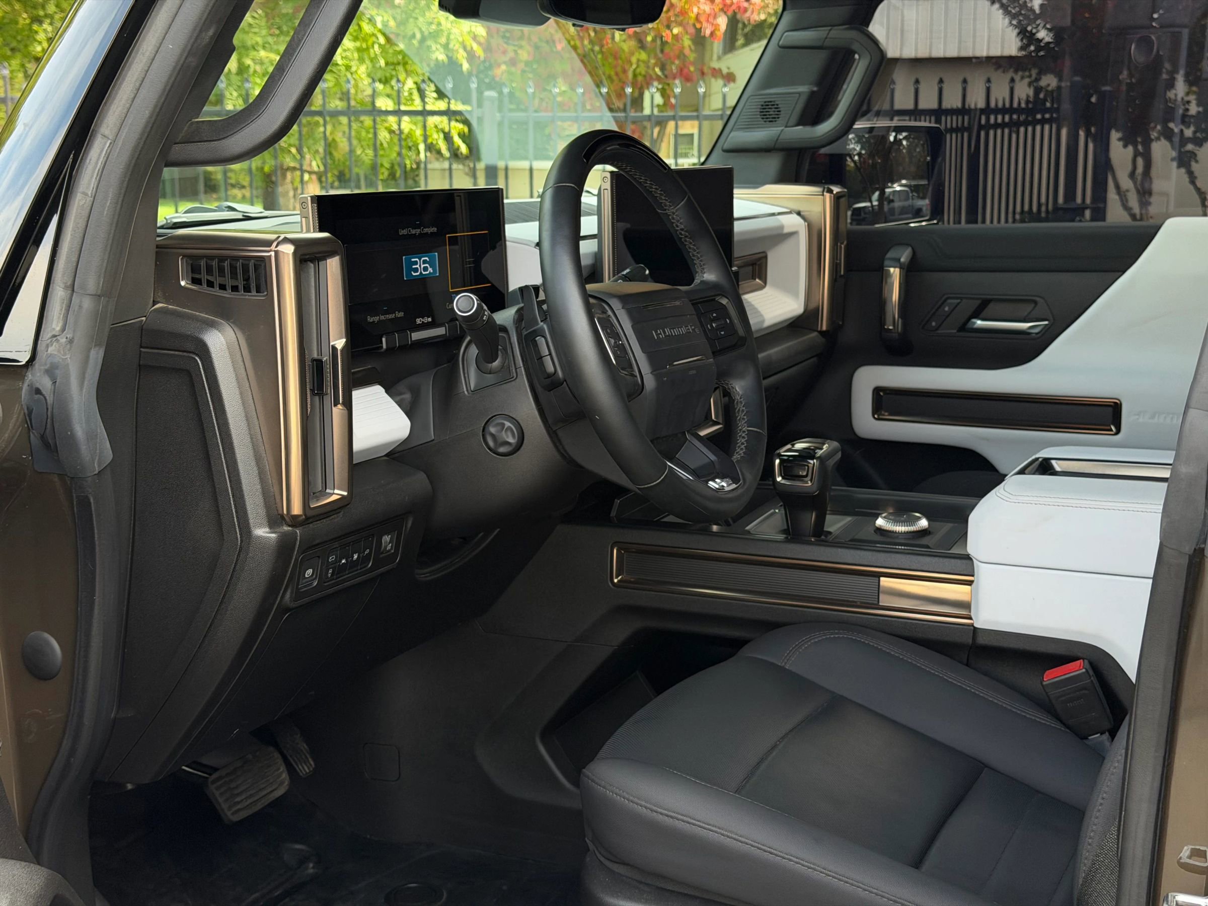 Used 2024 GMC Hummer EV 2X image 12