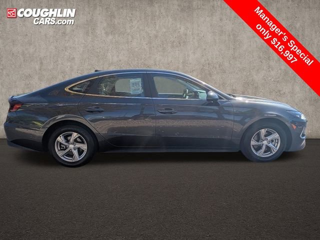 Certified 2022 Hyundai Sonata SE w/ Cargo Package image 8