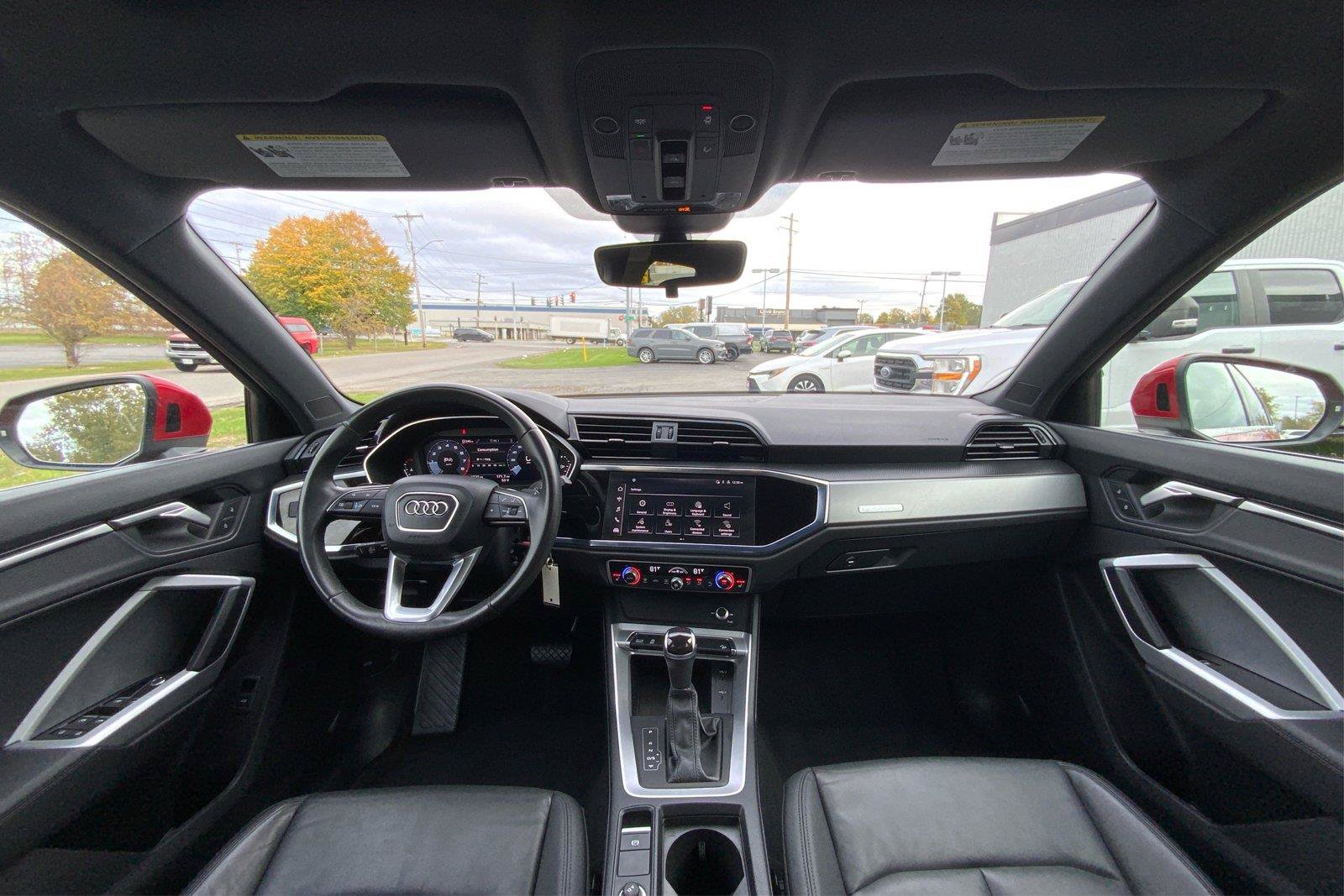 Used 2025 Audi Q3 2.0T Premium AWD/4WD image 31