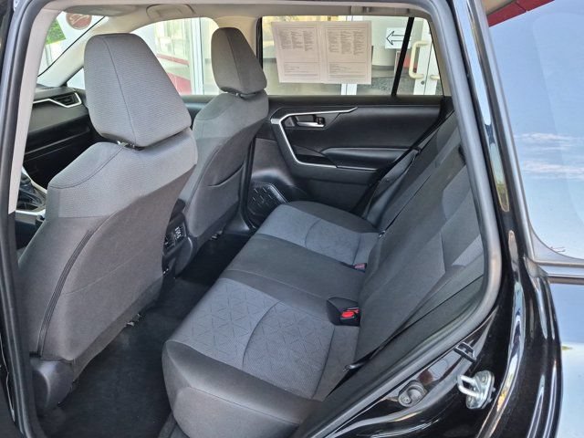 Used 2025 Toyota RAV4 XLE FWD image 14
